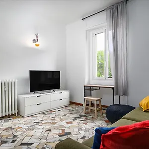 https://ennio-8-bilocale-cool.italymilanhotels.net