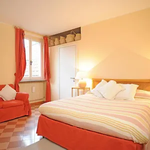 https://ivy-house-in-the-heart-of-milan.italymilanhotels.net