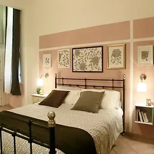 Magenta Deluxe Del Grande Appartement